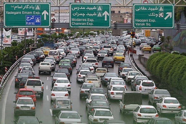 ترافیک صبحگاهی معابر بزرگراهی پایتخت در ۶ اسفند