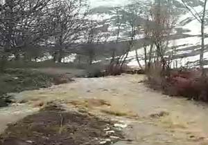 طغیان رودخانه در روستای اسلام‌آبادعلیا + فیلم