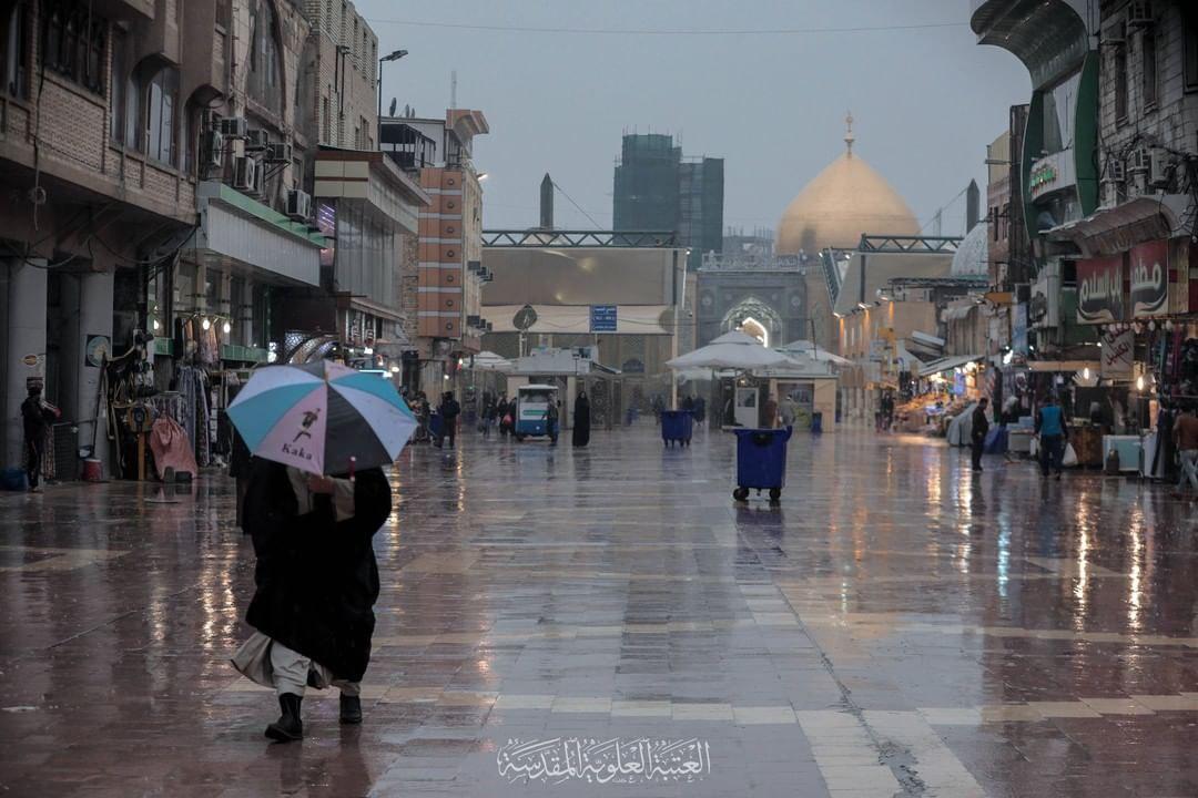 لحظه نزول رحمت الهی در صحن و سرای حرم امیرالمومنین (ع)