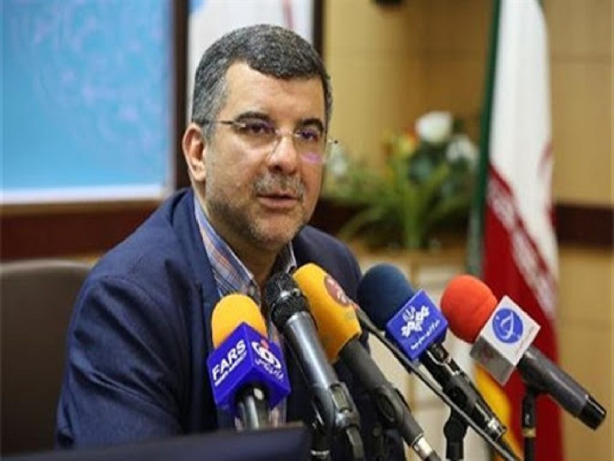 ۲ هفته پیش در قم به کرونا مبتلا شدم/ کادر درمانی یاران سردار سلیمانی هستند