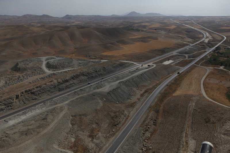 .نشست و مسدود شدن کنار گذر شمالی اراک