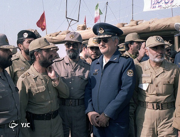 سرلشکر ستاری در هنگام حملات شمیایی چه کاری انجام می&zwnj;داد؟