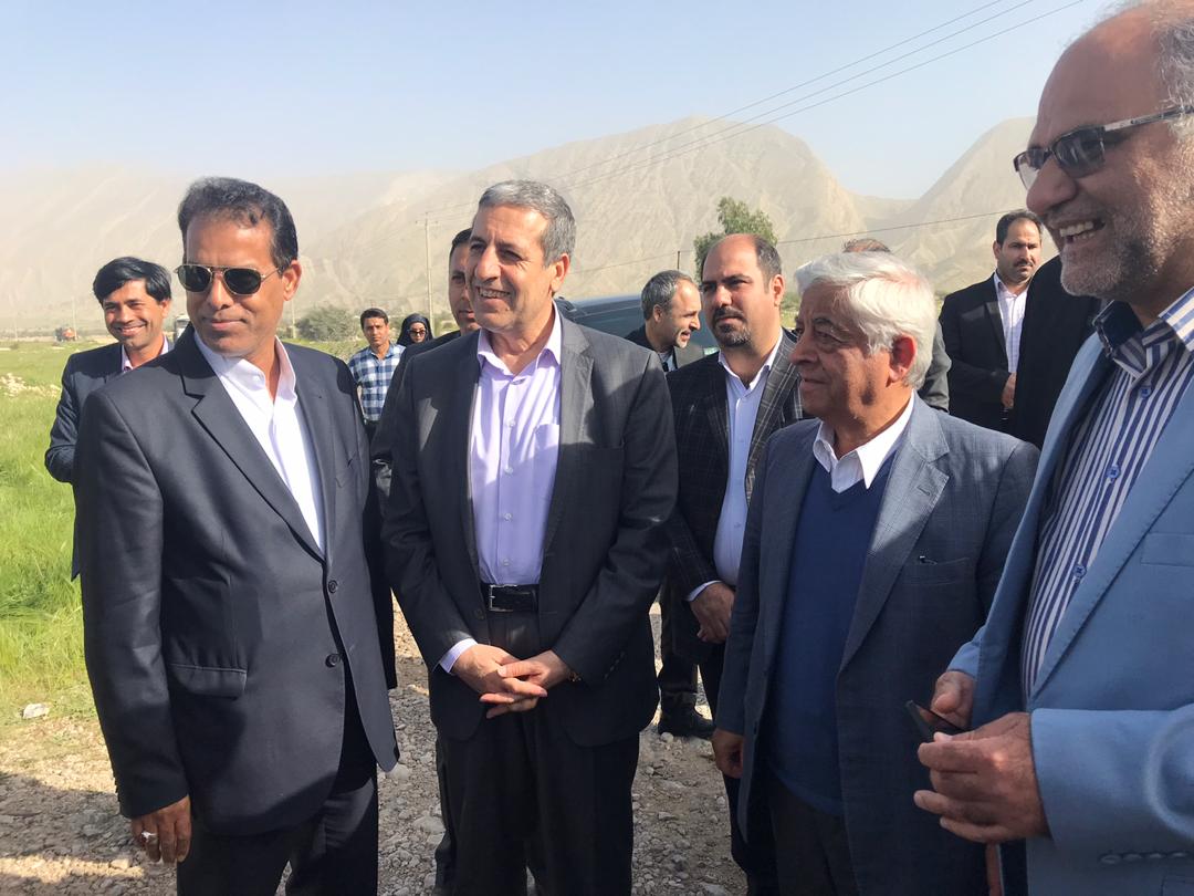 سرپرست وزارت جهاد کشاورزی برای بررسی مبازره با ملخ&zwnj;ها وارد بوشهر شد