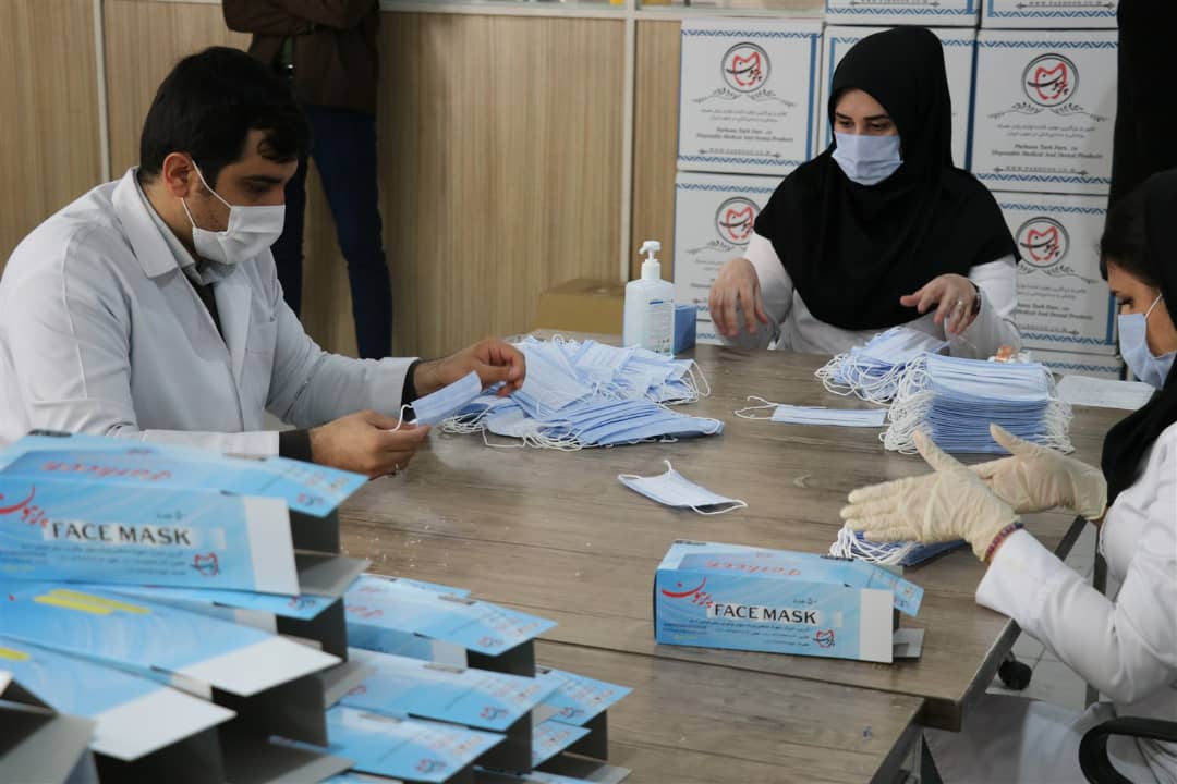 تولید ۲ هزار ماسک استاندارد در دانشکده فنی و حرفه‌ای دختران شیراز