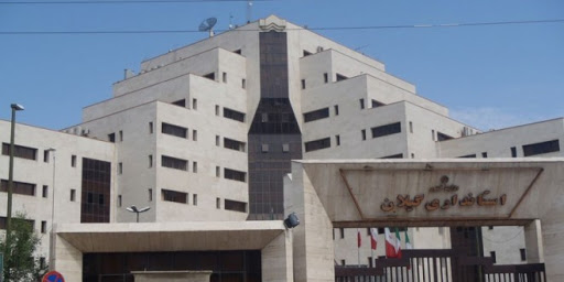 کاهش ساعت کاری ادارات در گیلان