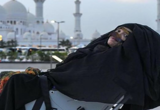 اولین ویدئو از زنی که 27 سال در کما بود!