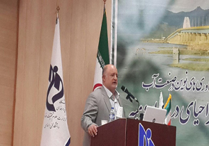 بودجه دریاچه ارومیه نباید قطع شود