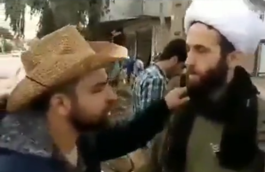 پسر لُر در برابر یک روحانی جهادگر اعتراف کرد: مهناز افشار وجود داشته باش بیا ریا کن+فیلم
