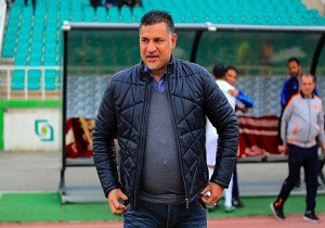 دایی پشت فرمان کدام می‌نشیند، تراکتور یا سایپا؟