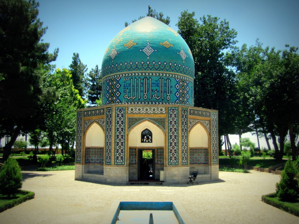 بررسی تحلیلی چند مفهوم کلیدی در اشعار عطار نیشابوری / صوفی صفه صفا