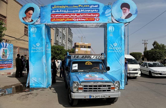 ۱۰۰۰۰ بسته لوازم خانگی و ایجاد ۳۵۰۰ فرصت شغلی هدیه ستاد اجرایی فرمان حضرت امام (ره) به سیل&zwnj;زدگان خوزستانی
