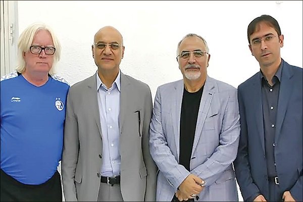 ۱۴ اشتباه بزرگ که شفر باید به آنها فکر کند/ مدیران استقلال هم درستی عملکردشان مقابل آقای سرمربی را اینگونه بیازمایند!