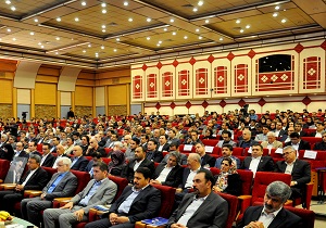 سی و دومین همایش اتحادیه سراسری کانون‌های وکلای دادگستری ایران در یزد آغاز به کار کرد