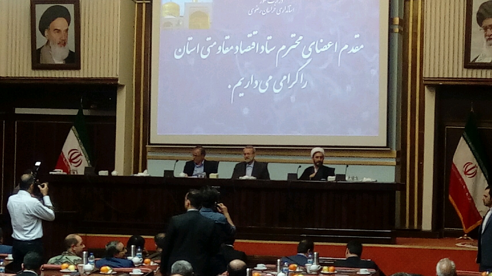 خراسان رضوی  از مزیت همسایگان برای صادرات و واردات استفاده کند