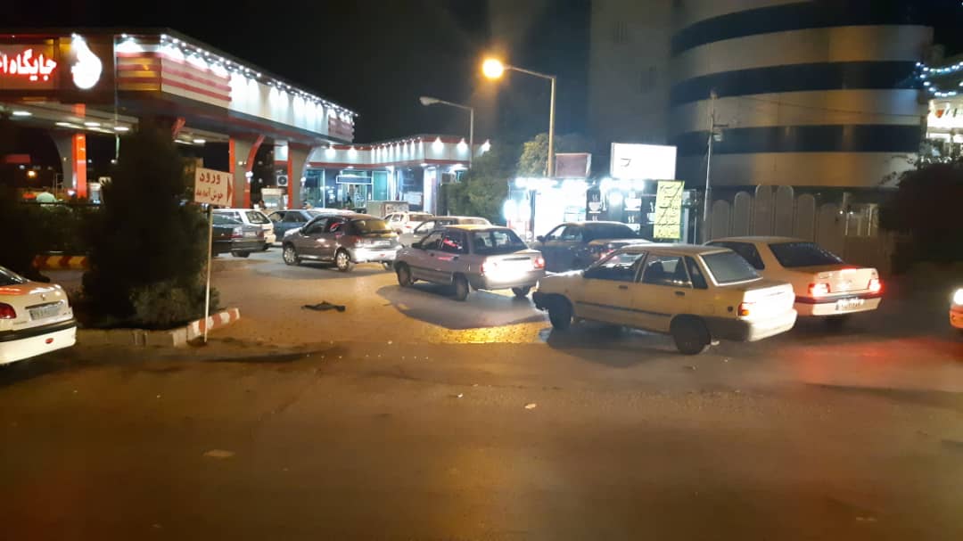 ترافیک سنگین در پمپ بنزین&zwnj; های شیراز
