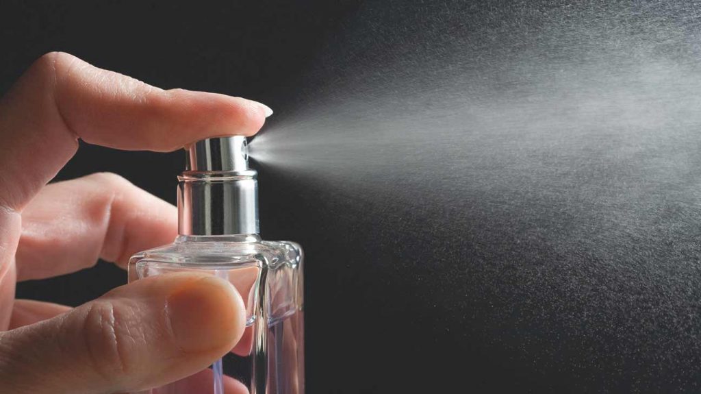 برس&zwnj;های لایه بردار را فراموش کنید/ راهکار&zwnj;های ماندگار شدن بوی عطر/ خطرات ترک کردن ناگهانی ورزش/خواص شگفت&zwnj;انگیز بروکلی که نمشناختید