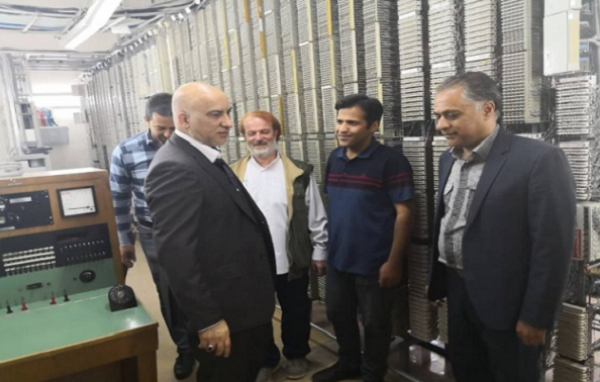 مدیرعامل مخابرات ایران به صورت سرزنده از مخابرات شهرستان محلات بازدید کرد