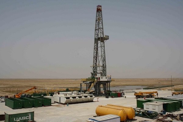 واگذاری مطالعات ۴ بلوک اکتشافی در آینده نزدیک/مذاکرات توسعه&zwnj;ای ۸ میدان نفتی در دستور کار