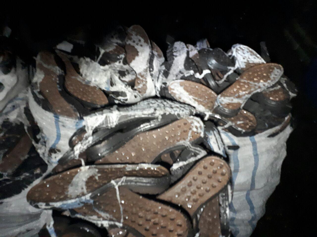 سه هزار جفت کفش نو در کاشمر طعمه حریق شد
