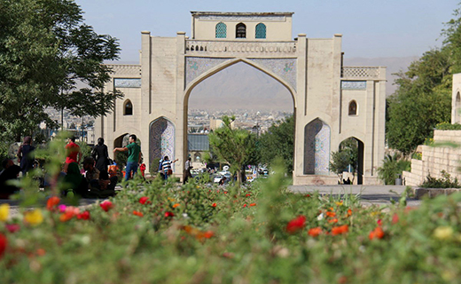 روز شیراز را مهمان شیرازی ها باشیم/ از عطر بهار نارنج تا کاسه ای فالوده کنار طبیعتی اردیبهشتی