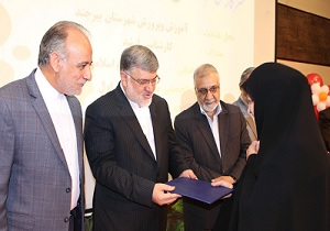 معلمان سازندگان هویت و فرهنگ ملت