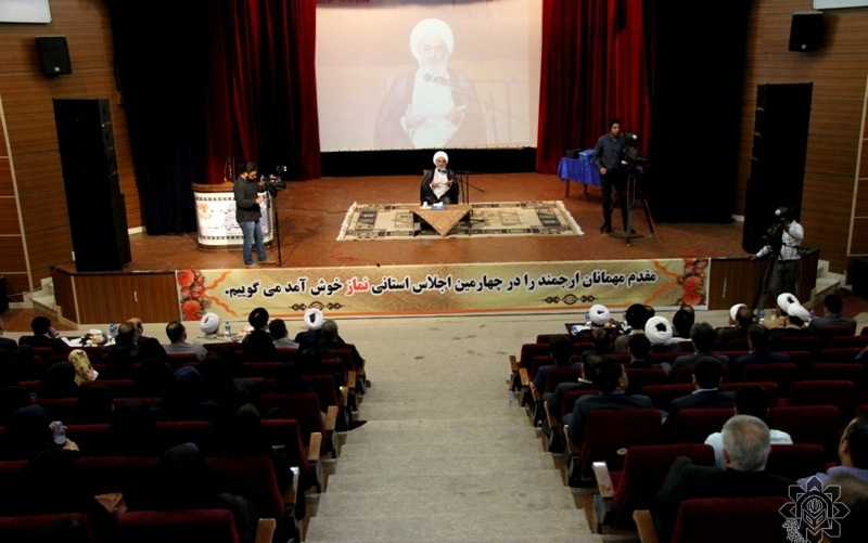 نخستین نسخه خداوند برای مقابله با بحران‌ها نماز و صبر است