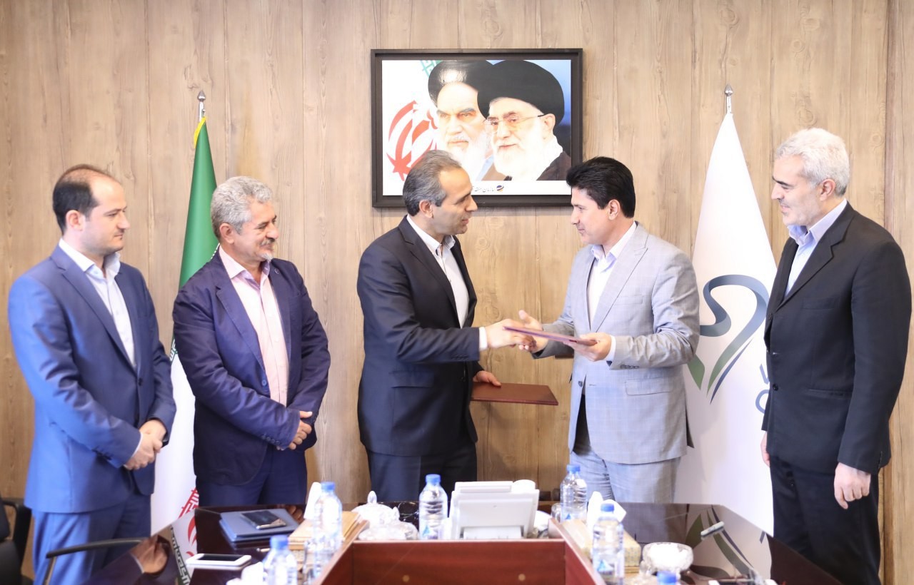 تفاهم نامه طراحی پایانه مسافربری بین سازمان منطقه آزاد ماکو و شهرداری امضا شد