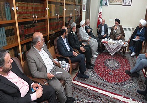 برخی قصد دارند هنجار شکنی کرده و علیه انقلاب اسلامی کار کنند