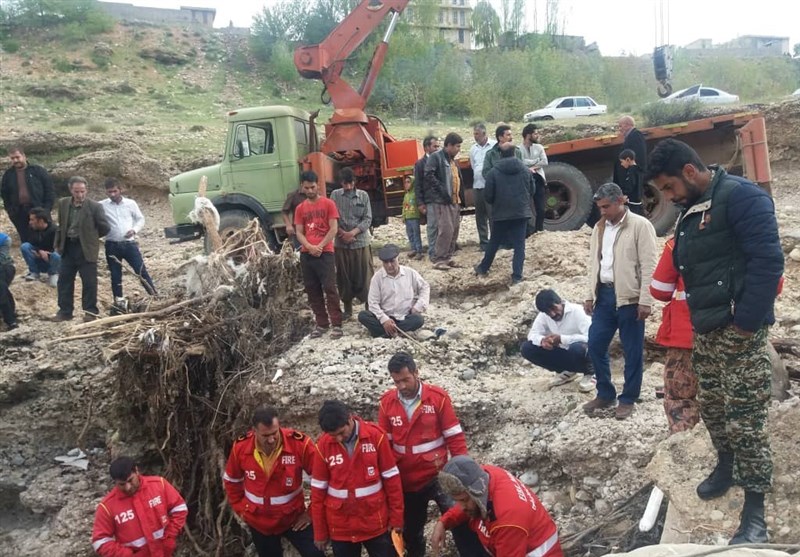 ادامه عملیات جست‌وجوی کودک ۳ ساله یاسوجی /  پایان عملیات تا تعیین تکلیف نهایی اعلام نمی‌شود