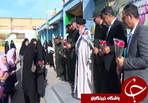 تجلیل پاسداران سپاه استان از معلمان در مدرسه شاهد سمنان