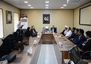 دیدار معلمان نمونه منطقه ای و استانی آبادان با امام جمعه شهرستان