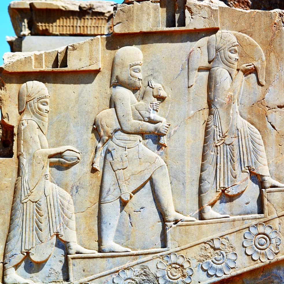 پوشش زنان در ادیان مختلف/ نظریه دانشمندان غربی درباره حجاب زنان/ آزادی که به نفع زنان منع شده است/ نگاه خاخام&zwnj;های یهود به پوشش زنان/