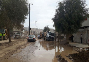 ماشین‌آلات به شهر سیل‌زده پلدختر اعزام شود/ کندی عملیات رسوب‌برداری