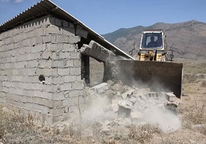 تخریب دو بنای غیر مجاز در شهرستان قزوین