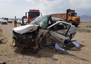 تصادف مرگبار ۳ خودرو سواری در محور شادمهر - کاشان + فیلم