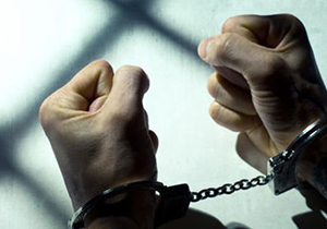 کشف لوازم جانبی کامپیوتر در کوار /۲ نفر دستگیر شدند