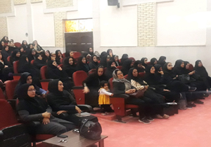 پرداخت تسهیلات به بانوان کار آفرین بیضاء
