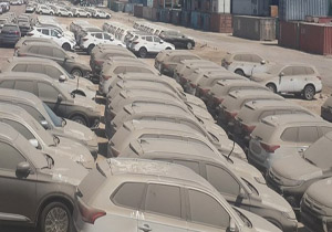 مصوبه ترخیص خودروها از گمرک تمدید شود