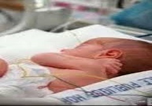 نجات جان نوزاد ۴۵ روزه آبادانی