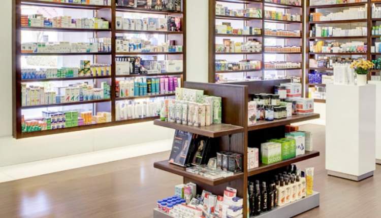 فروش محصولات آرایشی بهداشتی در داروخانه‌ها محدودیتی دارد؟