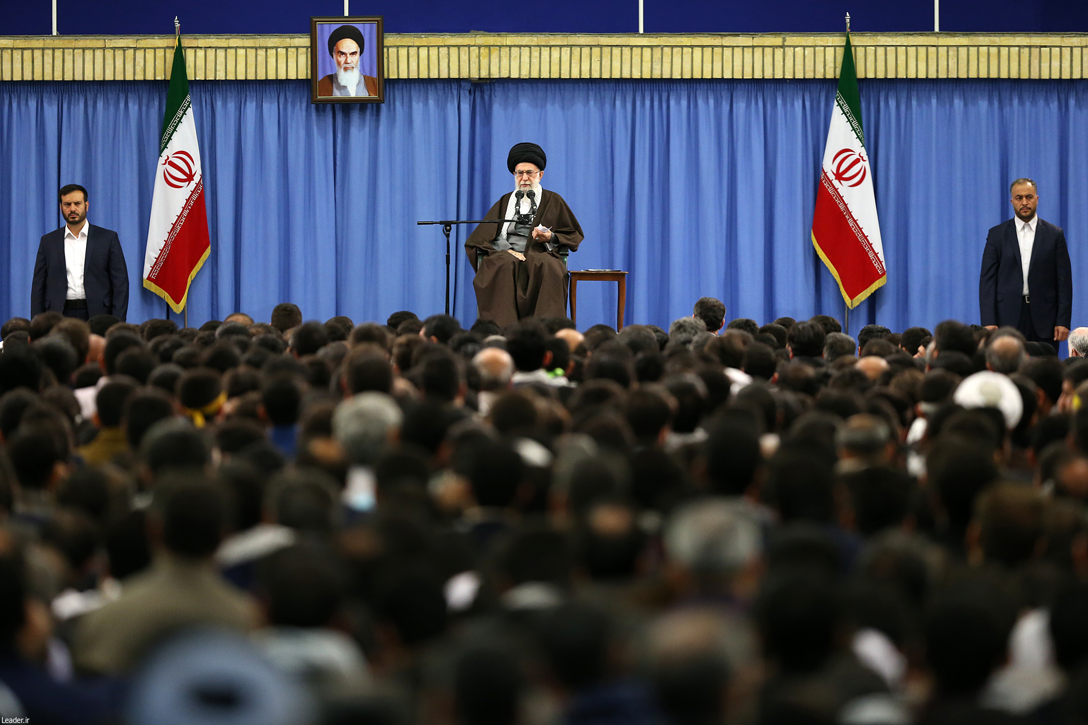 چالش ساسی مانکن و تربیت سربازان غربی/ آیا سند ۲۰۳۰ اجرایی می&zwnj;شود؟ / کادوپیچ شدن ادبیات سند ۲۰۳۰ در مدارس/ خواب سنگین مدیران تربیتی در آماده&zwnj;باش دشمن/