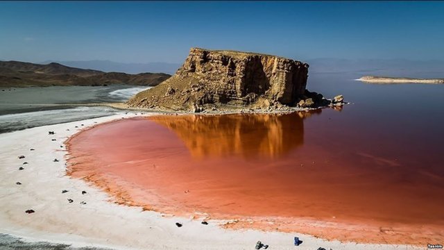 حجم آب دریاچه ارومیه به حدود ۲ برابر سال گذشته رسید