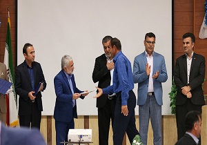 توسعه تجهیزات مدارس در باغملک