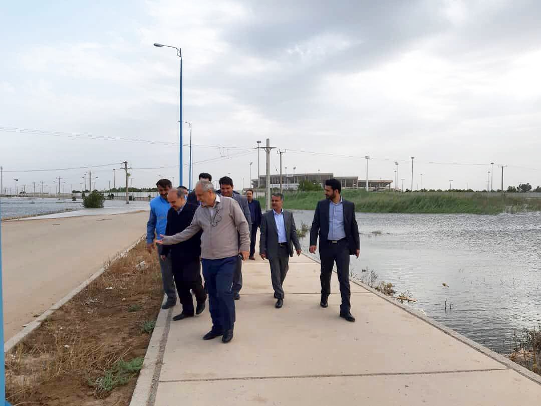 بازدید وزیر ورزش از ورزشگاه غدیر