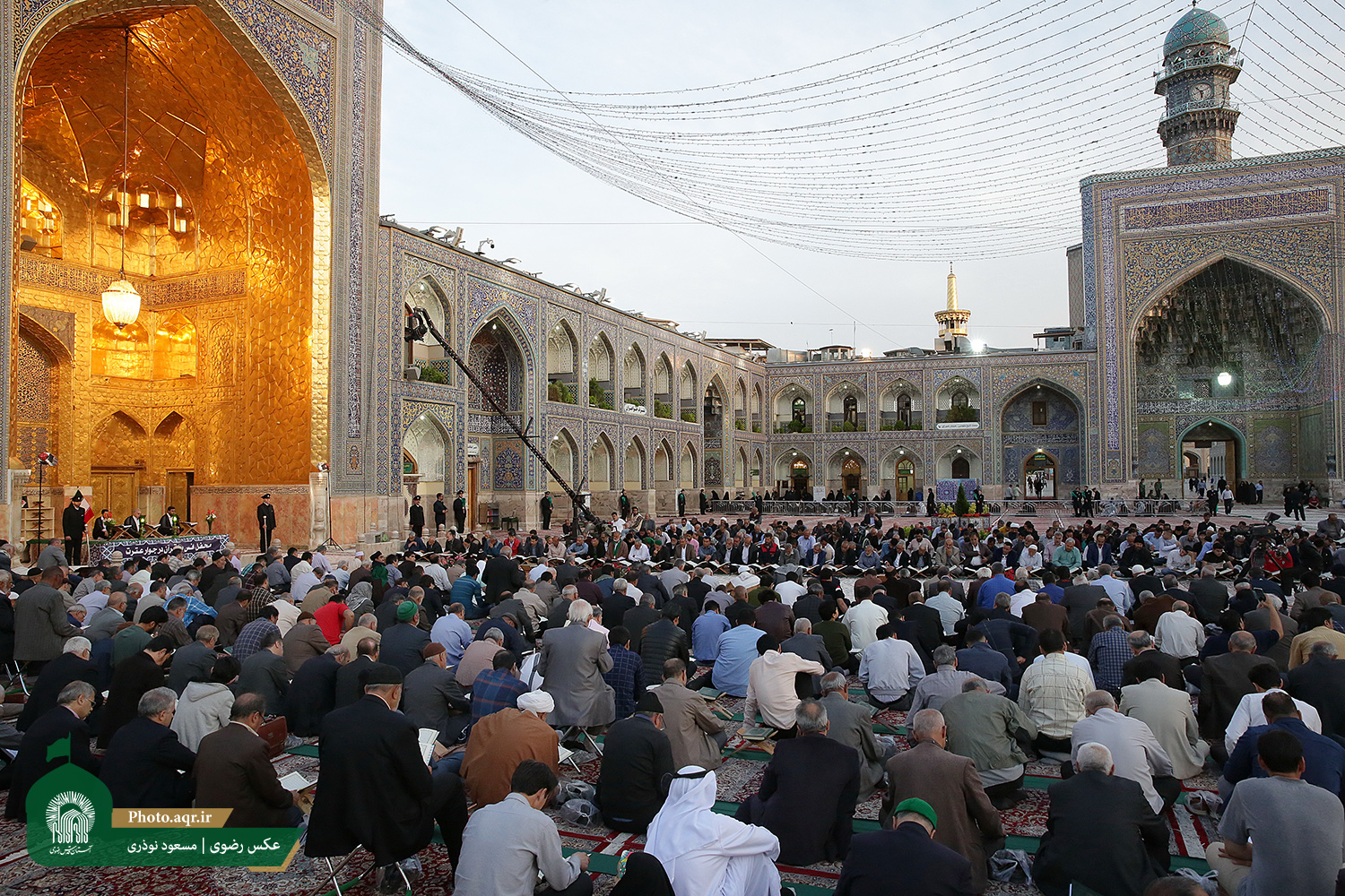 برگزاری محفل اُنس با قرآن کریم در حرم مطهر حضرت امام رضا(ع) +تصاویر