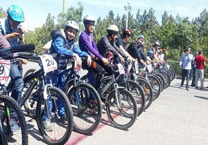 برگزاری مسابقات دوچرخه سواری مدارس در قزوین
