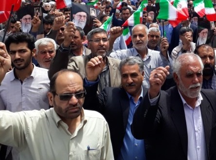 راهپیمایی روزه داران ایلامی در حمایت از بیانیه شورای امنیت ملی