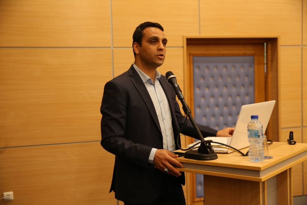 فتاحی: حق با تیم پدیده است و از این باشگاه عذرخواهی می کنم/ غیبت سرمربیان در نشست های خبری غیرواقعی شده است