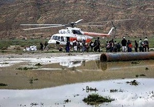 انجام ۷۲۶ سورتی پرواز به مناطق روستایی و صعب‌العبور سیل‌زده لرستان