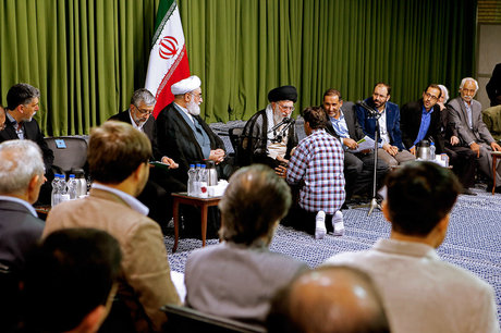 مروری بر بیانات مقام معظم رهبری در دیدار با شاعران
